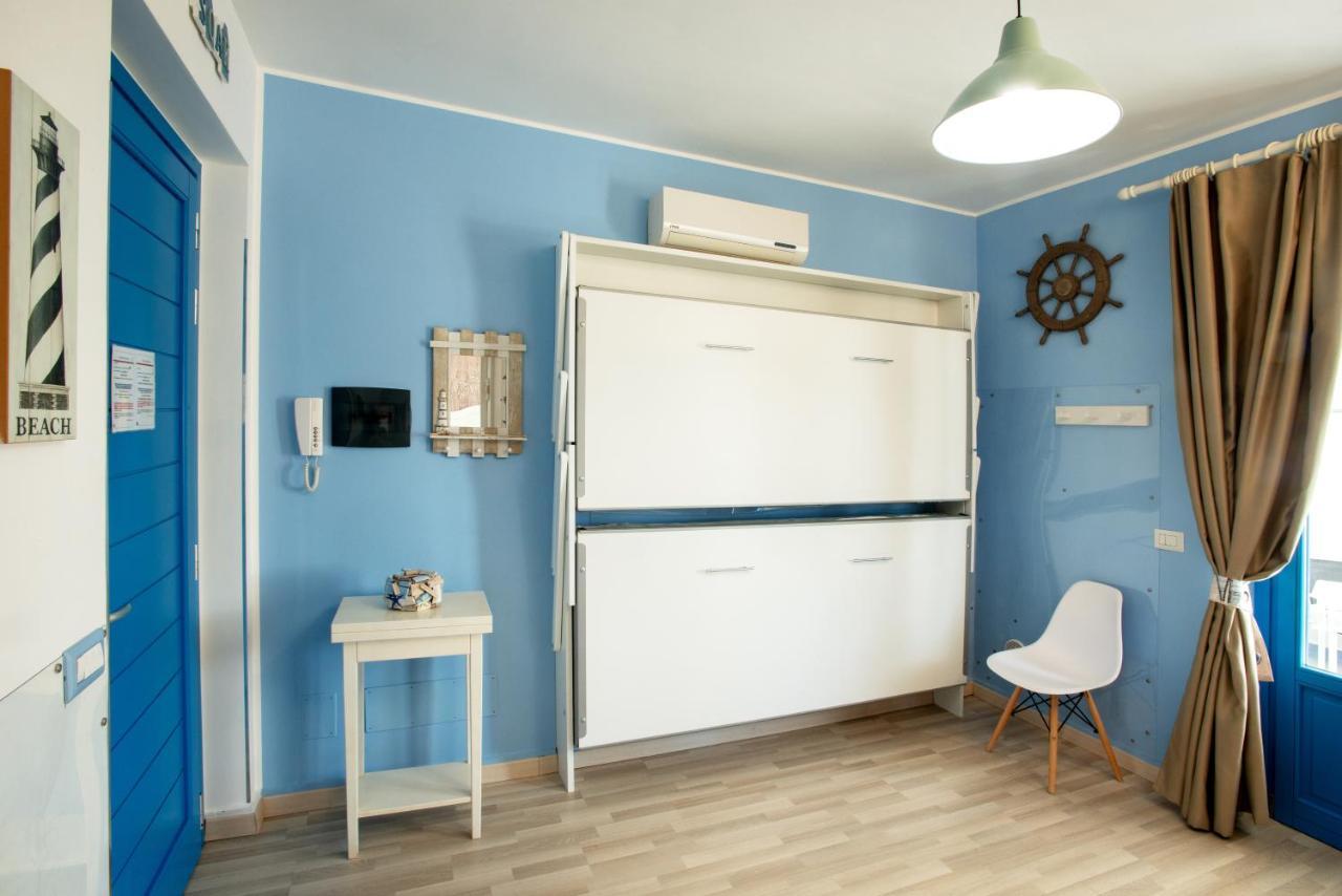 Blue Marine Apartment Pozzallo Bagian luar foto
