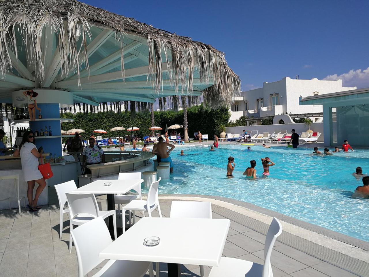 Blue Marine Apartment Pozzallo Bagian luar foto