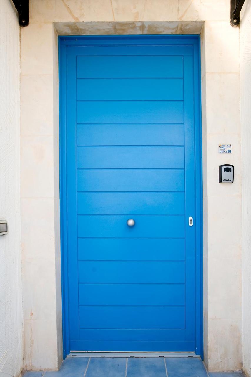 Blue Marine Apartment Pozzallo Bagian luar foto